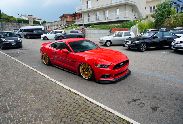 Ford Mustang GT 2015