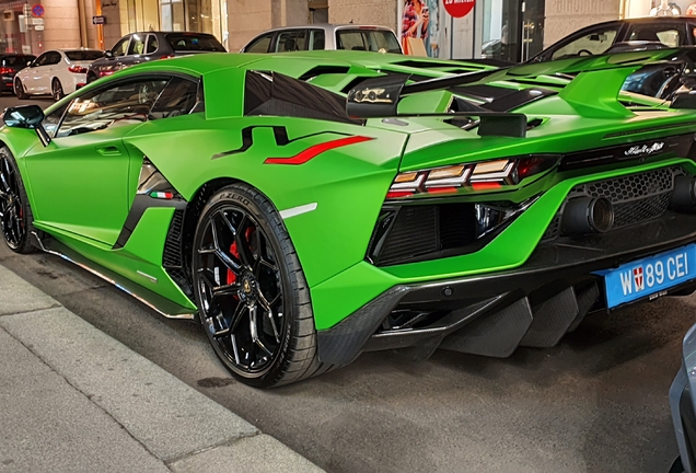 Lamborghini Aventador LP770-4 SVJ