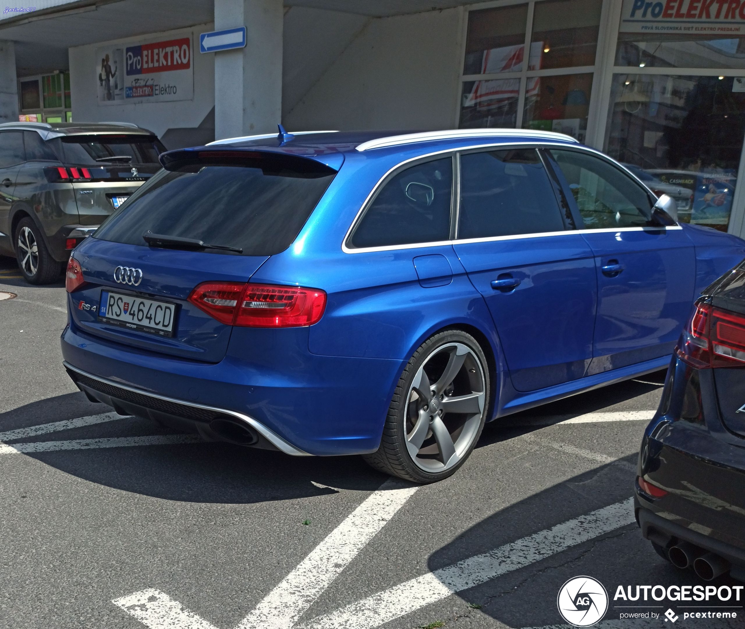 Audi RS4 Avant B8