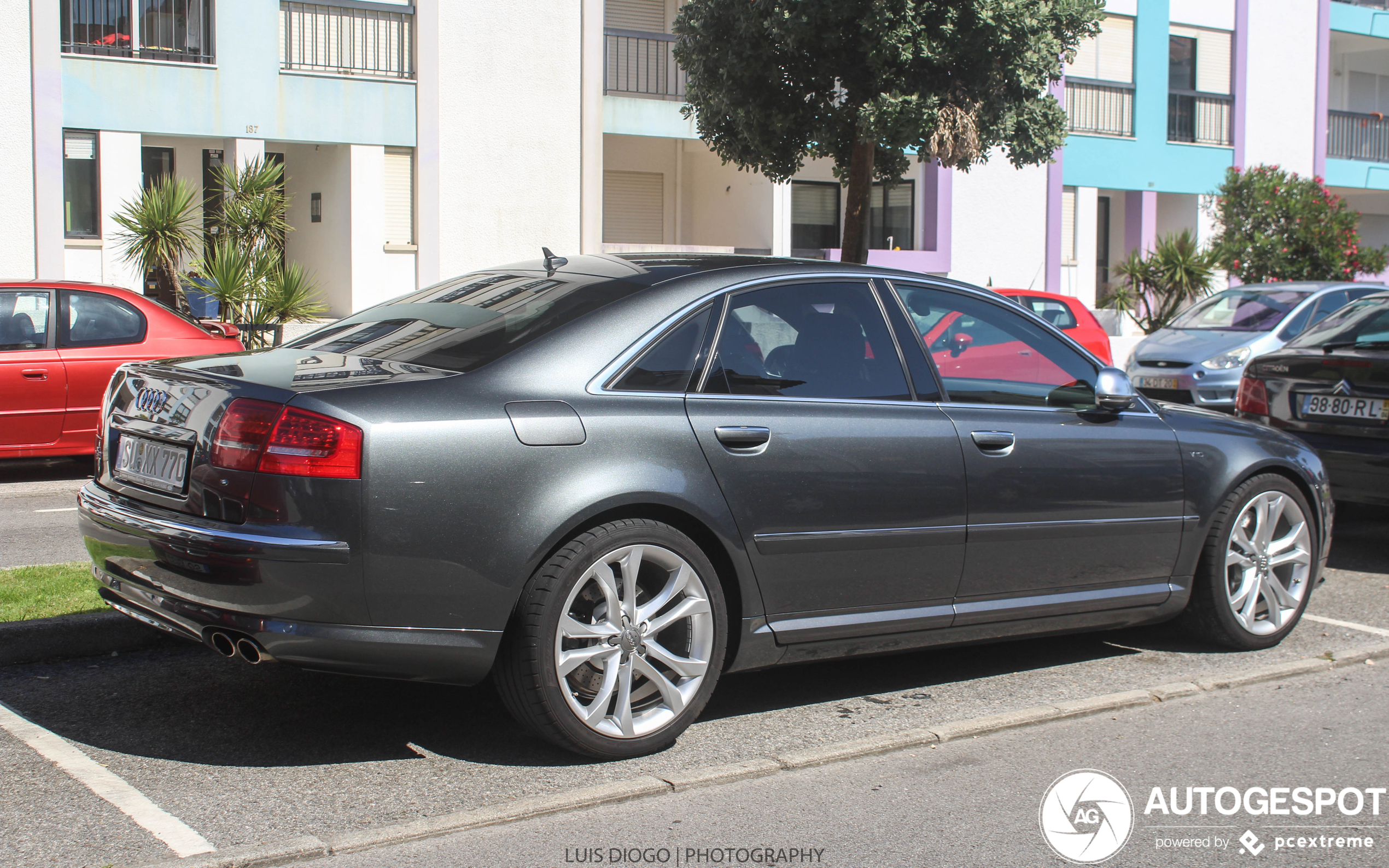 Audi S8 D3