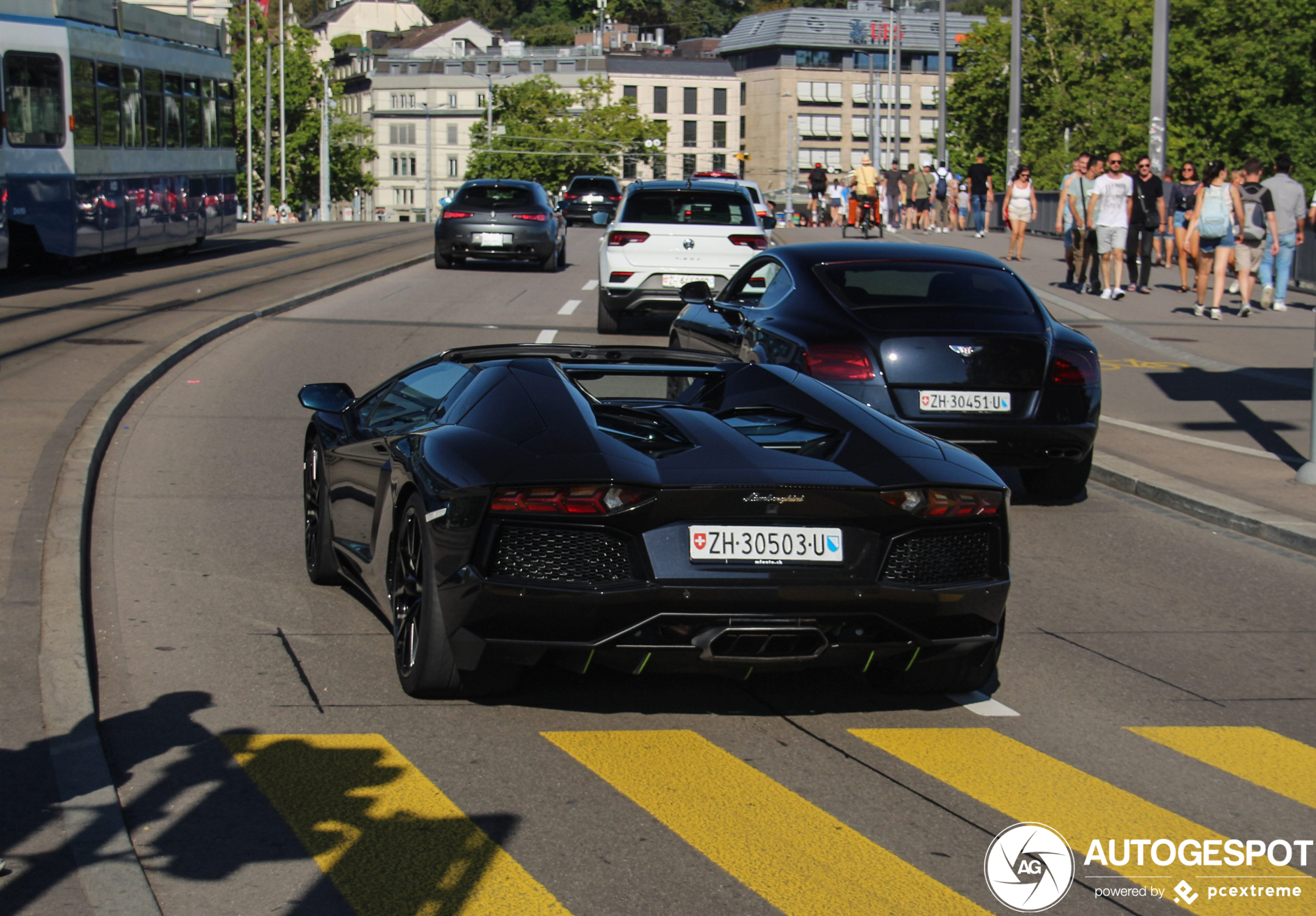 Lamborghini Aventador LP700-4 Roadster