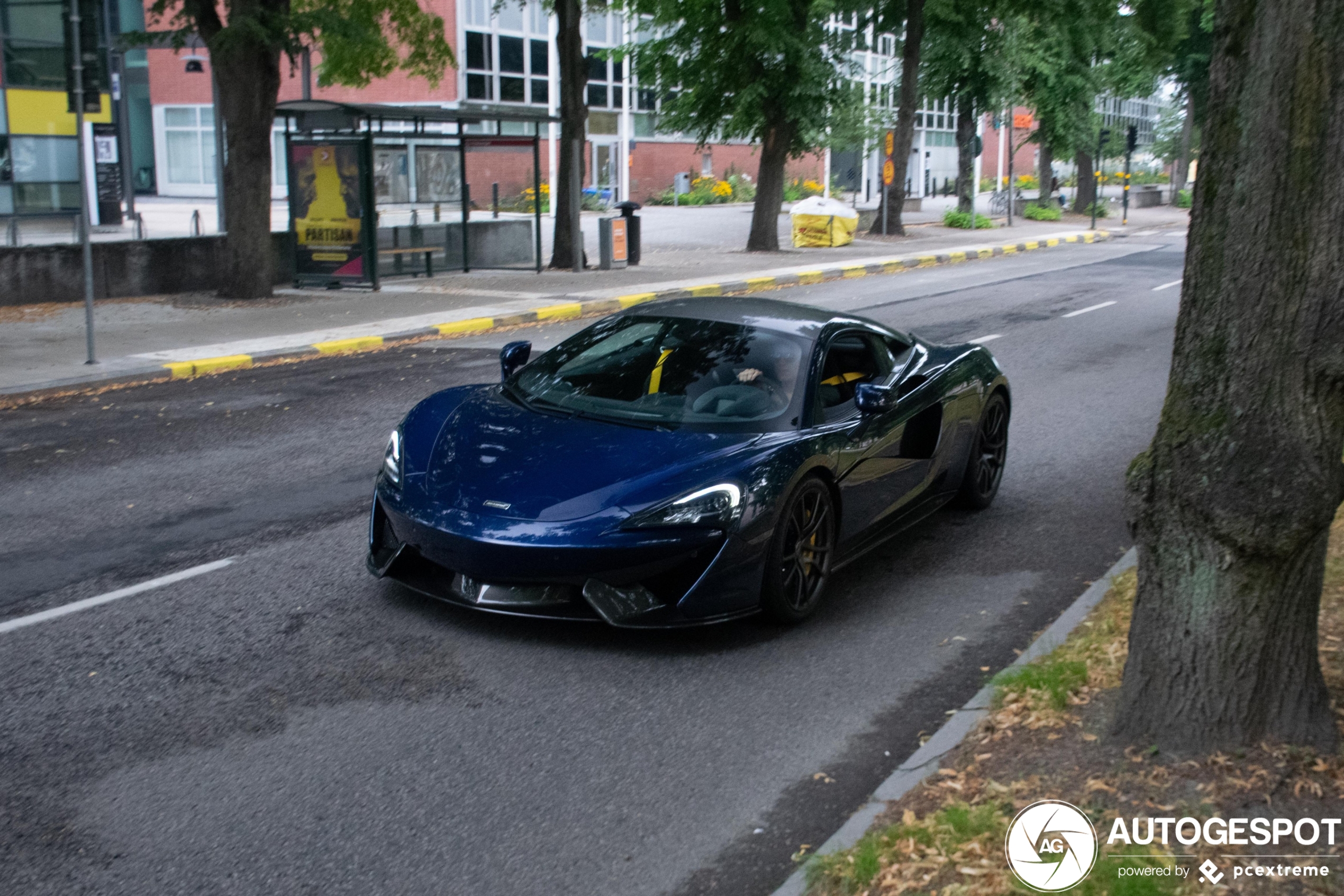 McLaren 570S