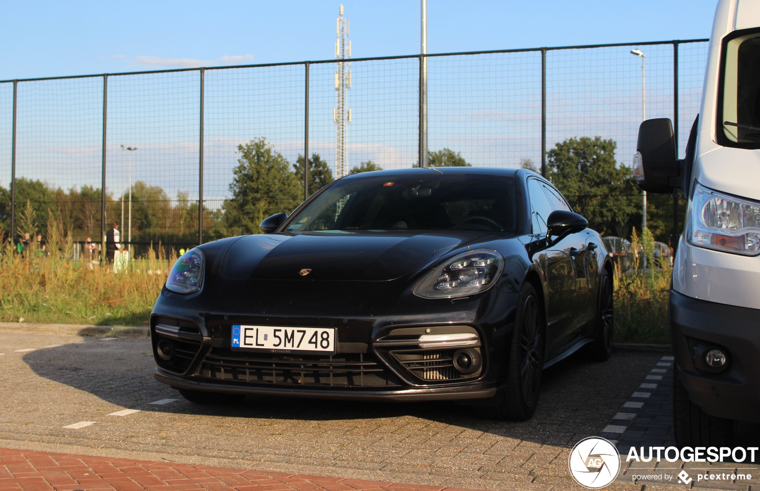 Porsche 971 Panamera Turbo Sport Turismo