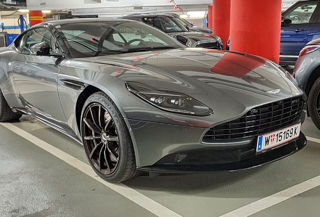 Aston Martin DB11 V8