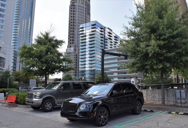 Bentley Bentayga V8 Huntsman Edition