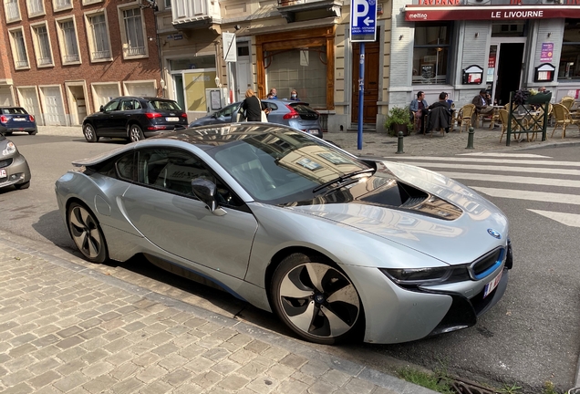 BMW i8