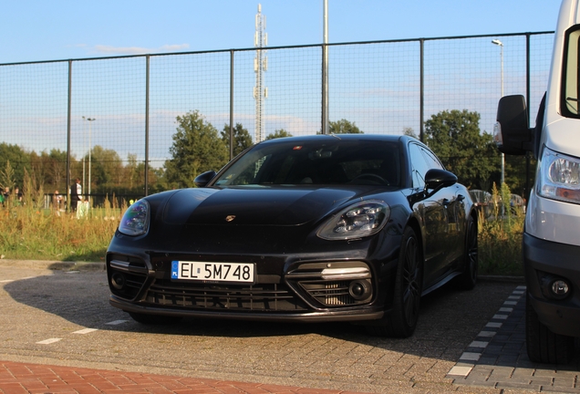 Porsche 971 Panamera Turbo Sport Turismo