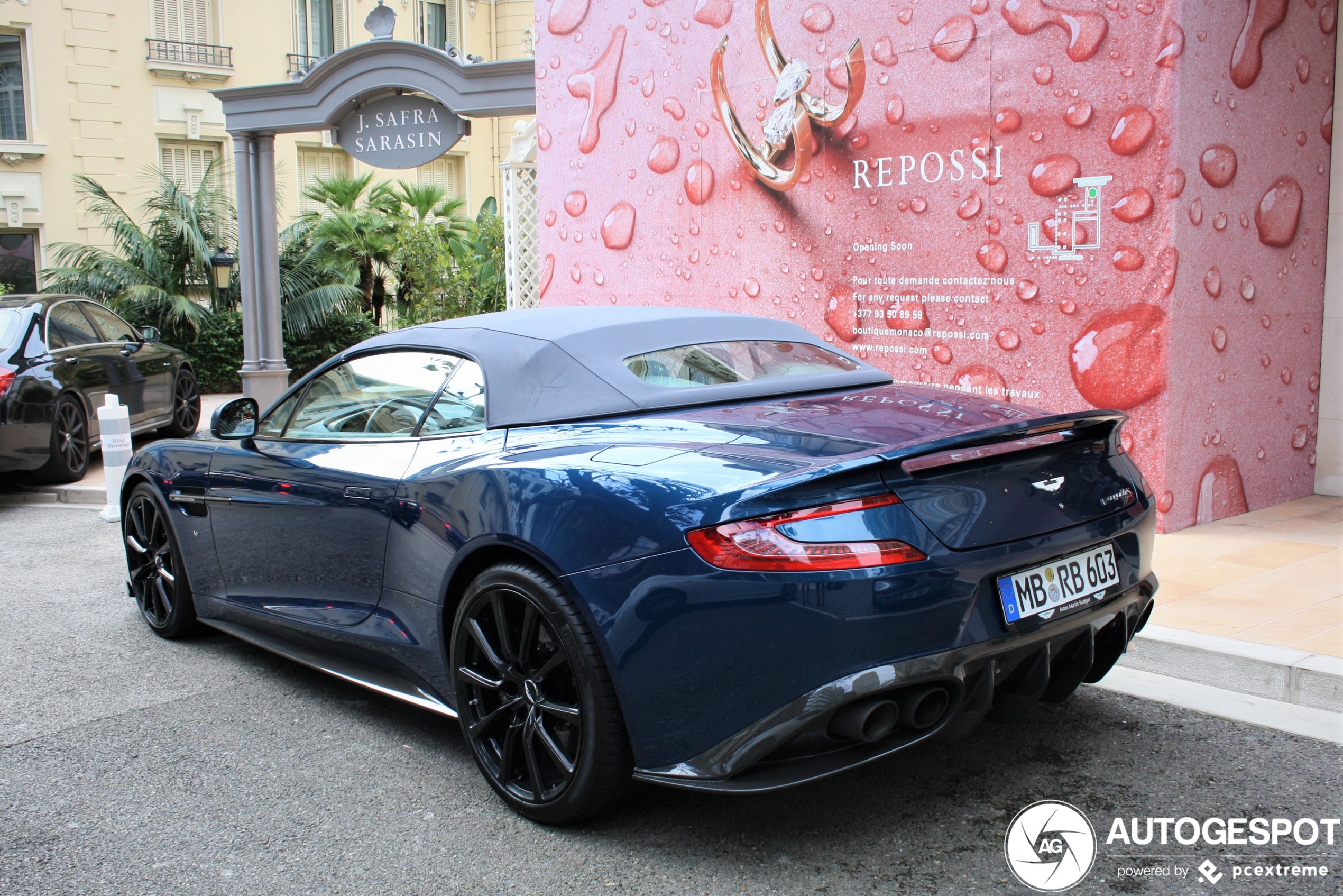 Aston Martin Vanquish S Volante 2017