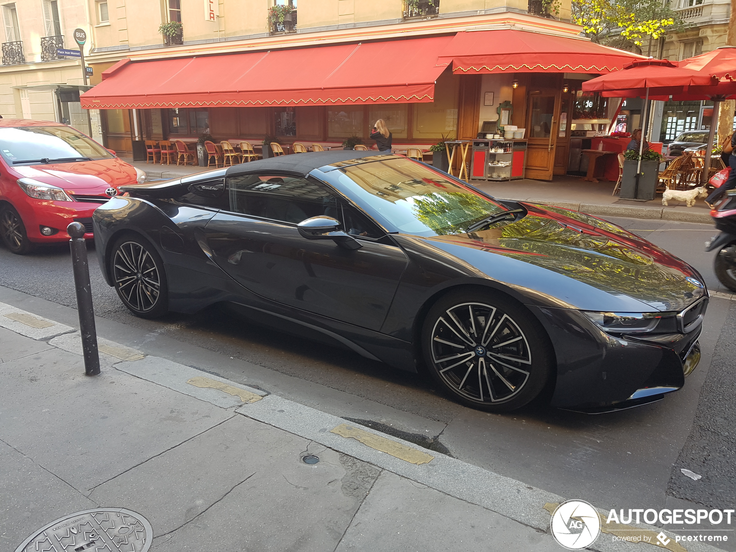 BMW i8 Roadster