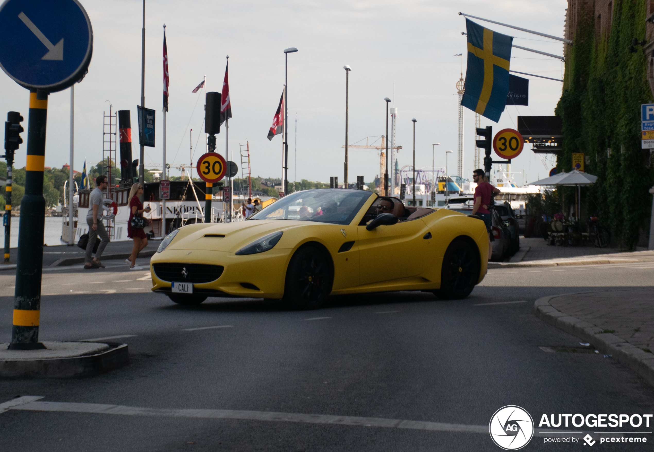 Ferrari California