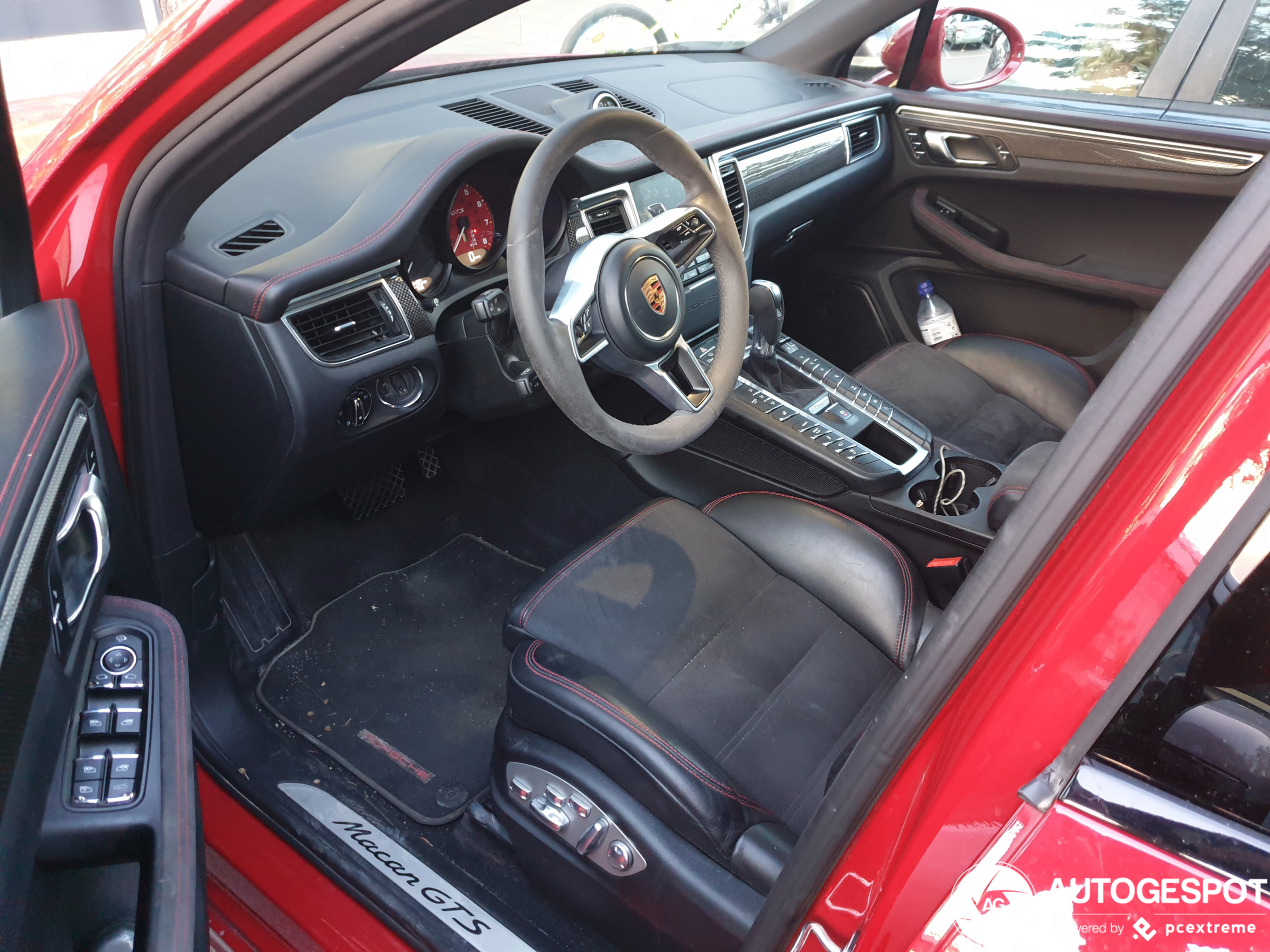 Porsche 95B Macan GTS