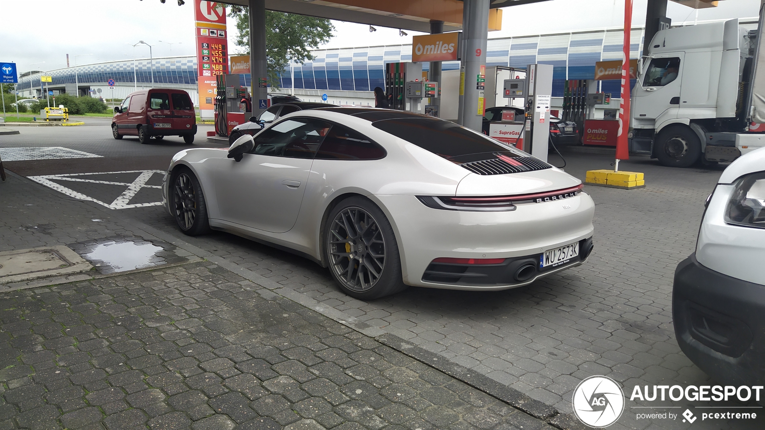 Porsche 992 Carrera 4S