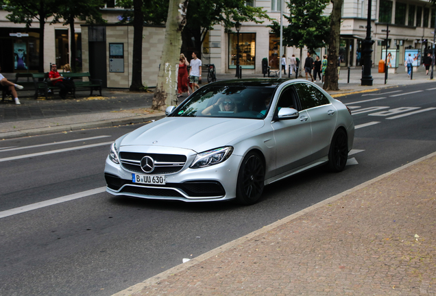 Mercedes-AMG C 63 S W205