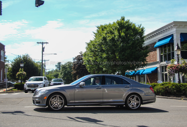 Mercedes-Benz S 63 AMG W221 2011