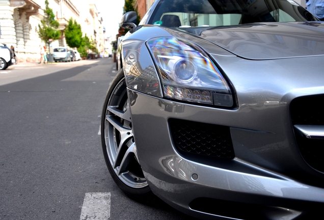 Mercedes-Benz SLS AMG