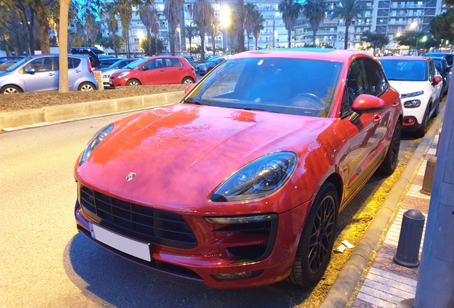 Porsche 95B Macan GTS