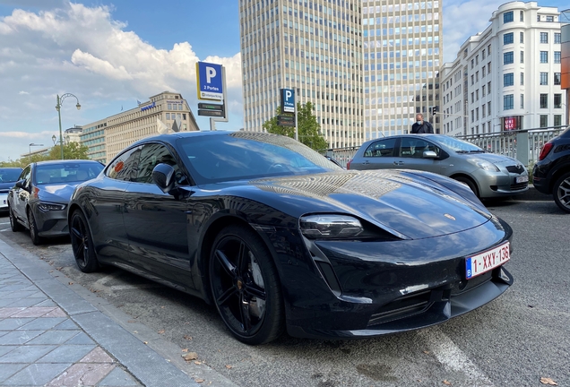 Porsche Taycan Turbo