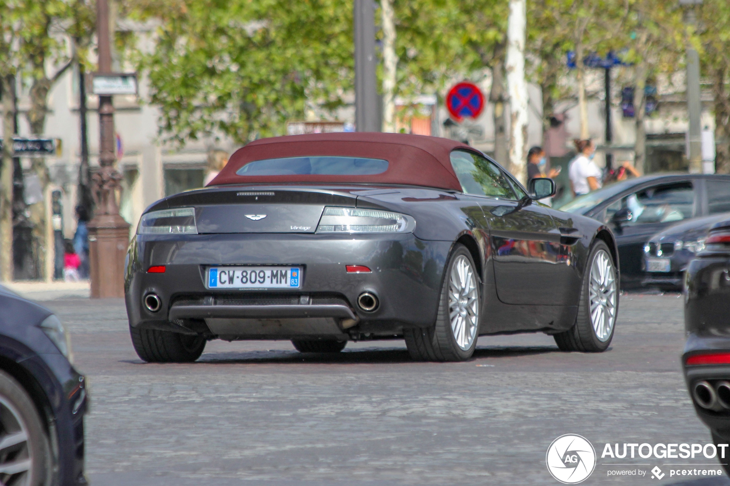 Aston Martin V8 Vantage Roadster