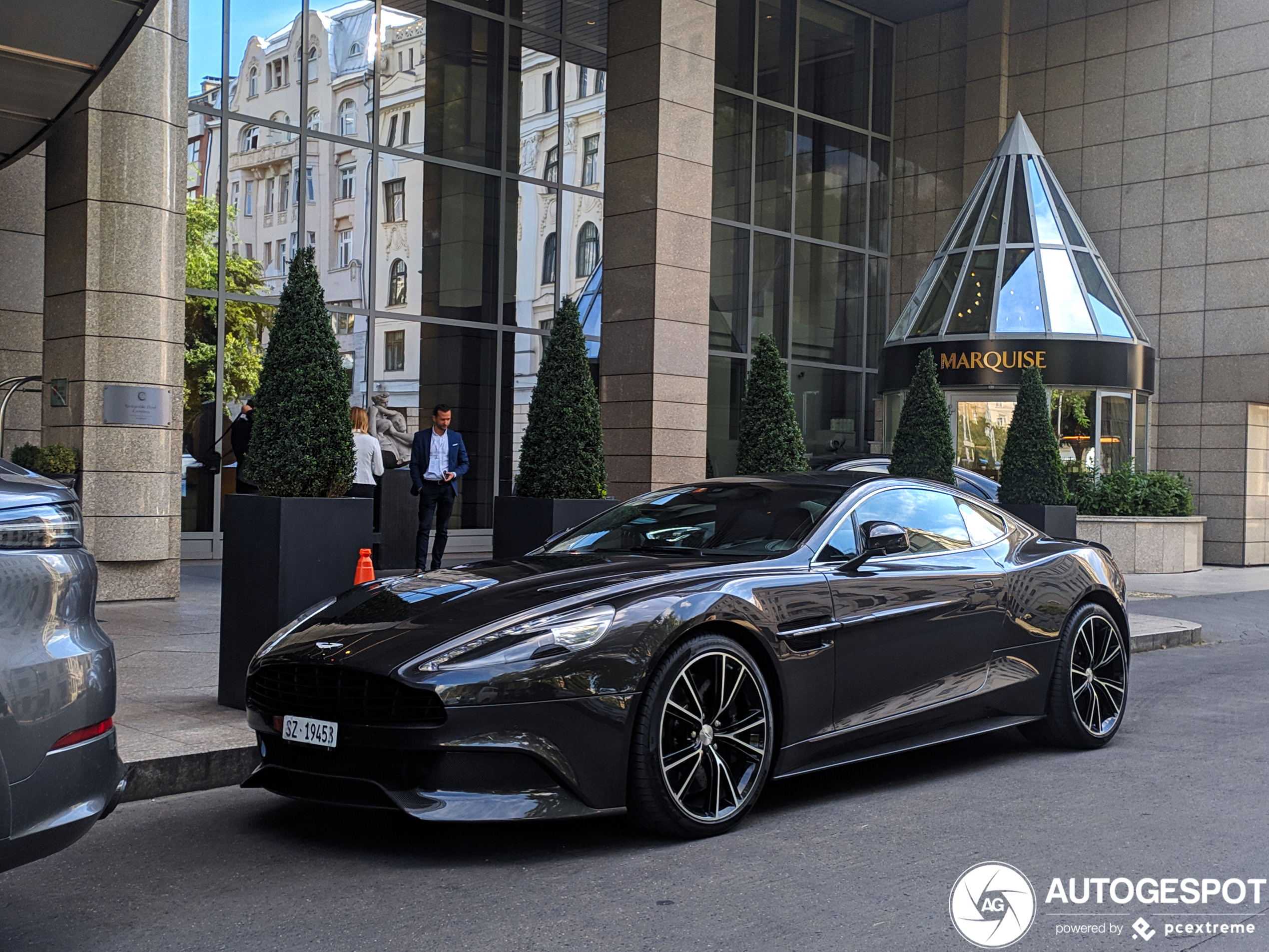 Aston Martin Vanquish 2013