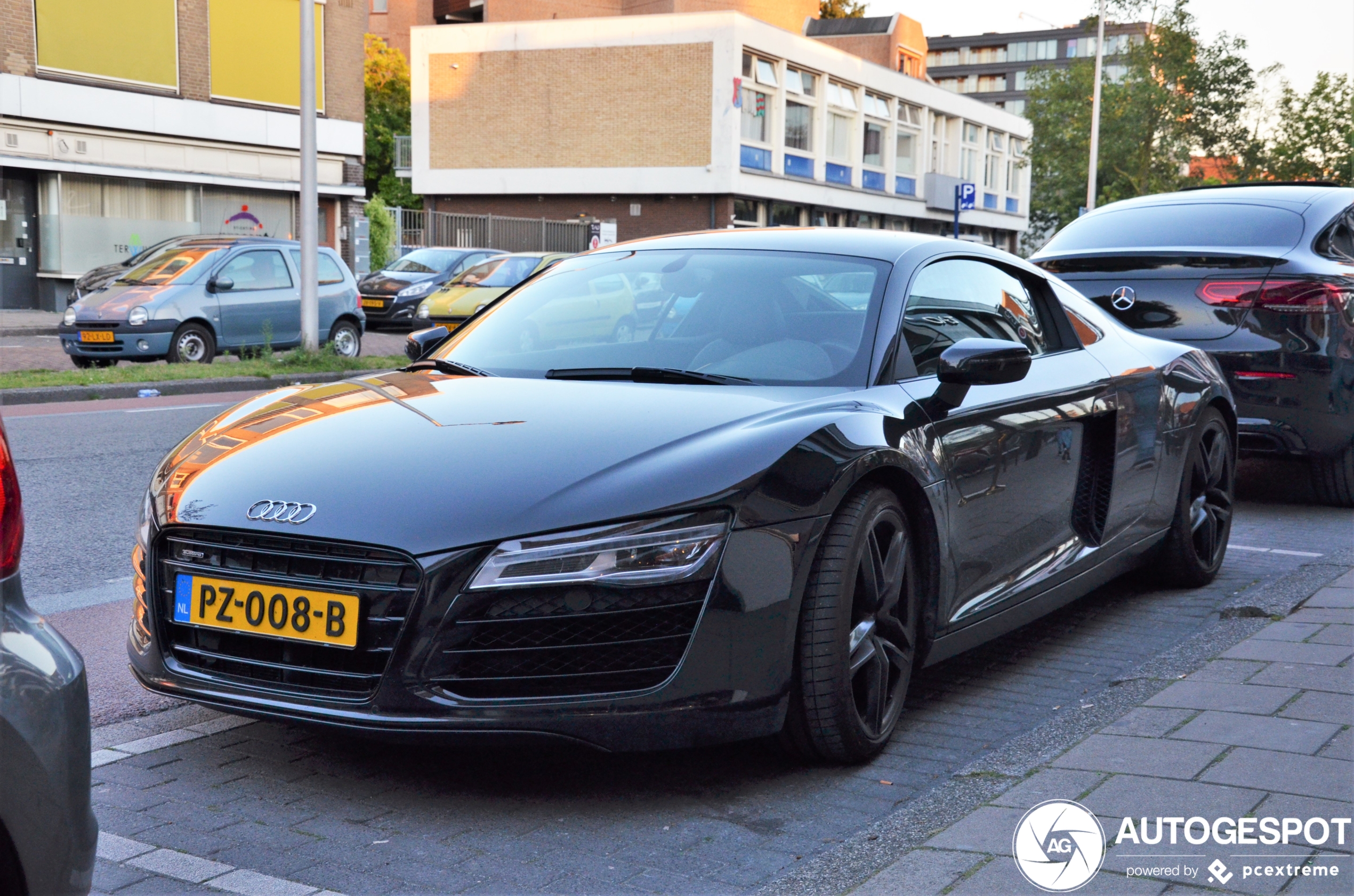 Audi R8 2013