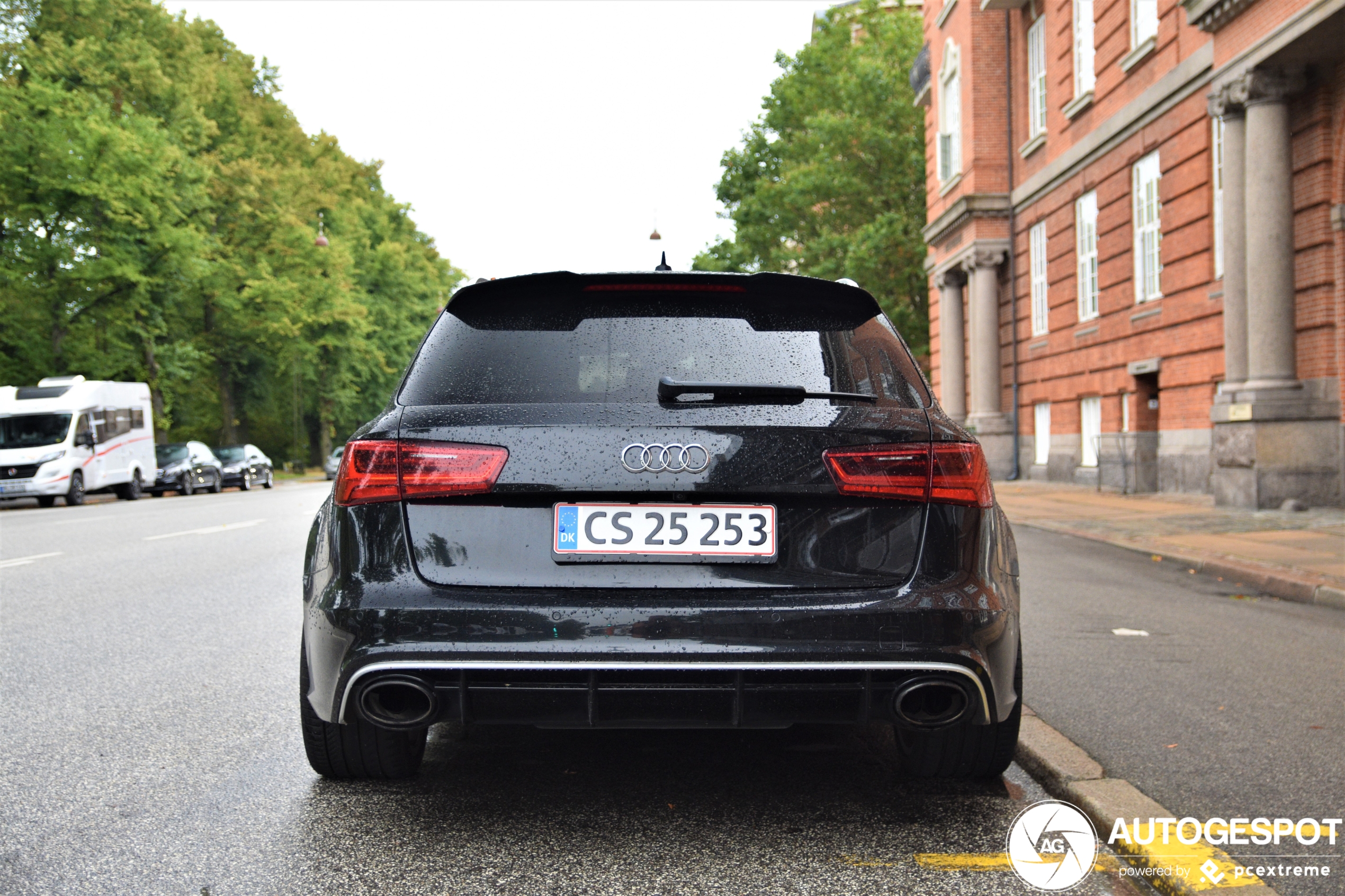 Audi RS6 Avant C7 2015