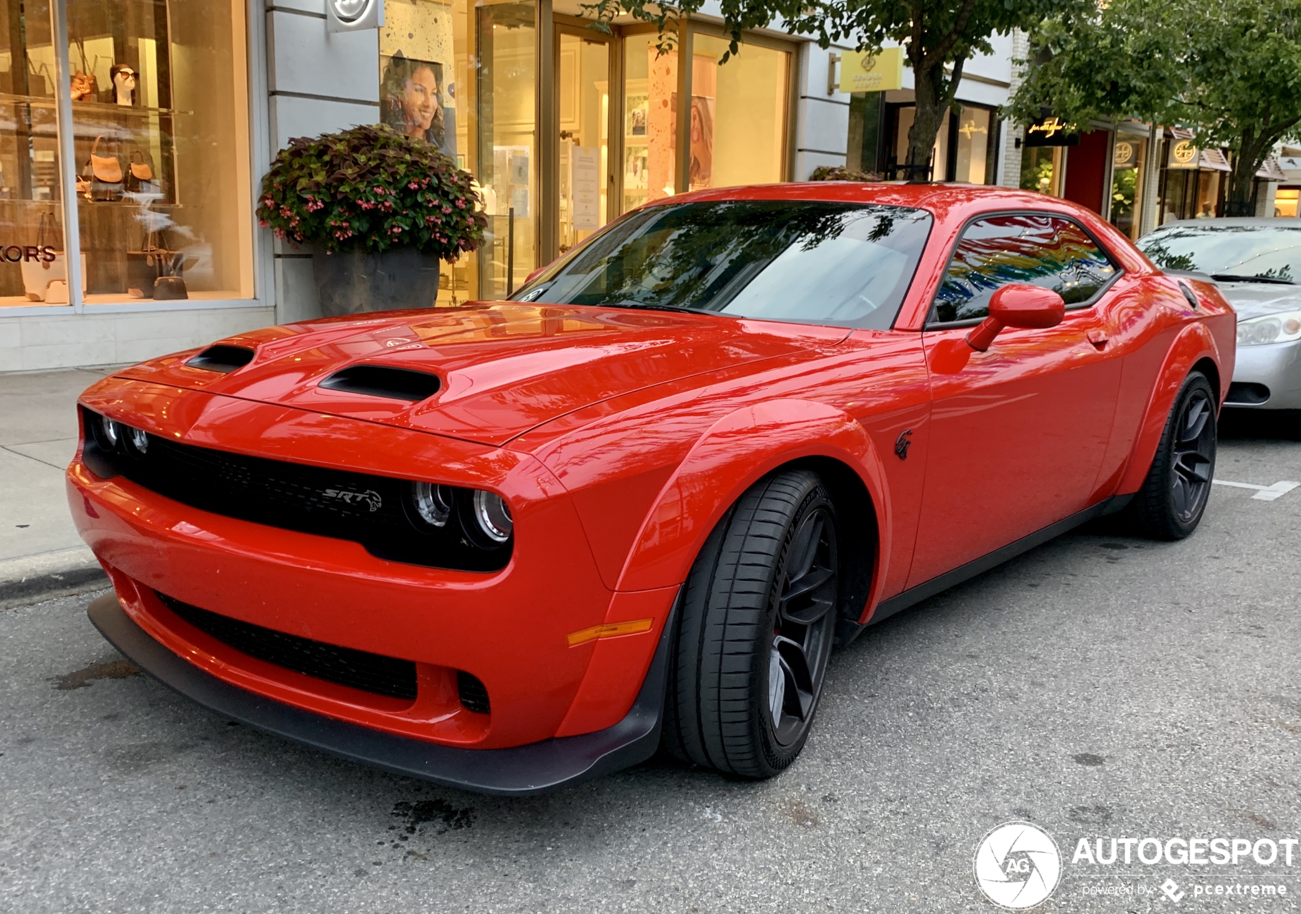 Dodge Challenger SRT Hellcat Widebody