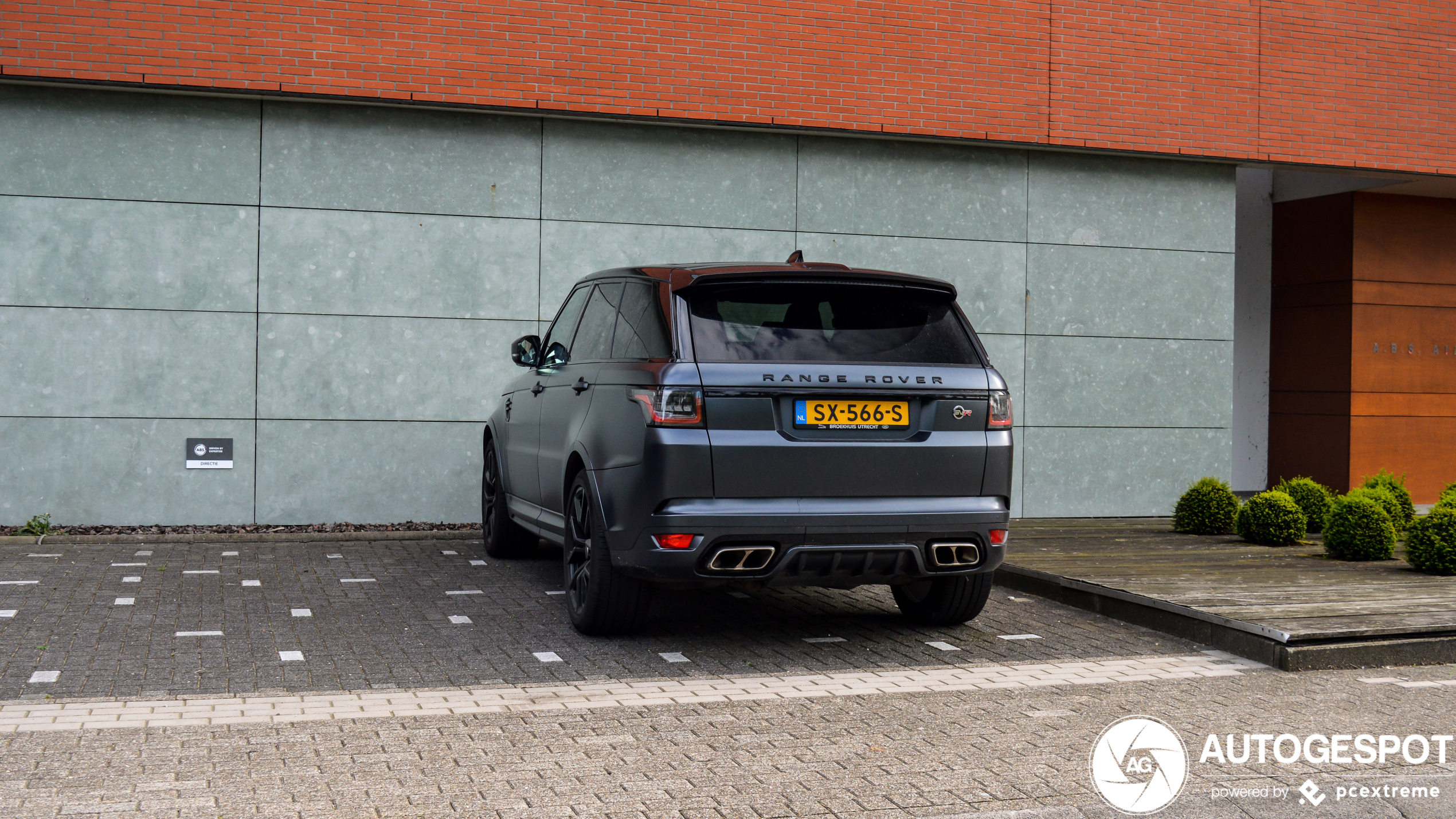 Land Rover Range Rover Sport SVR 2018