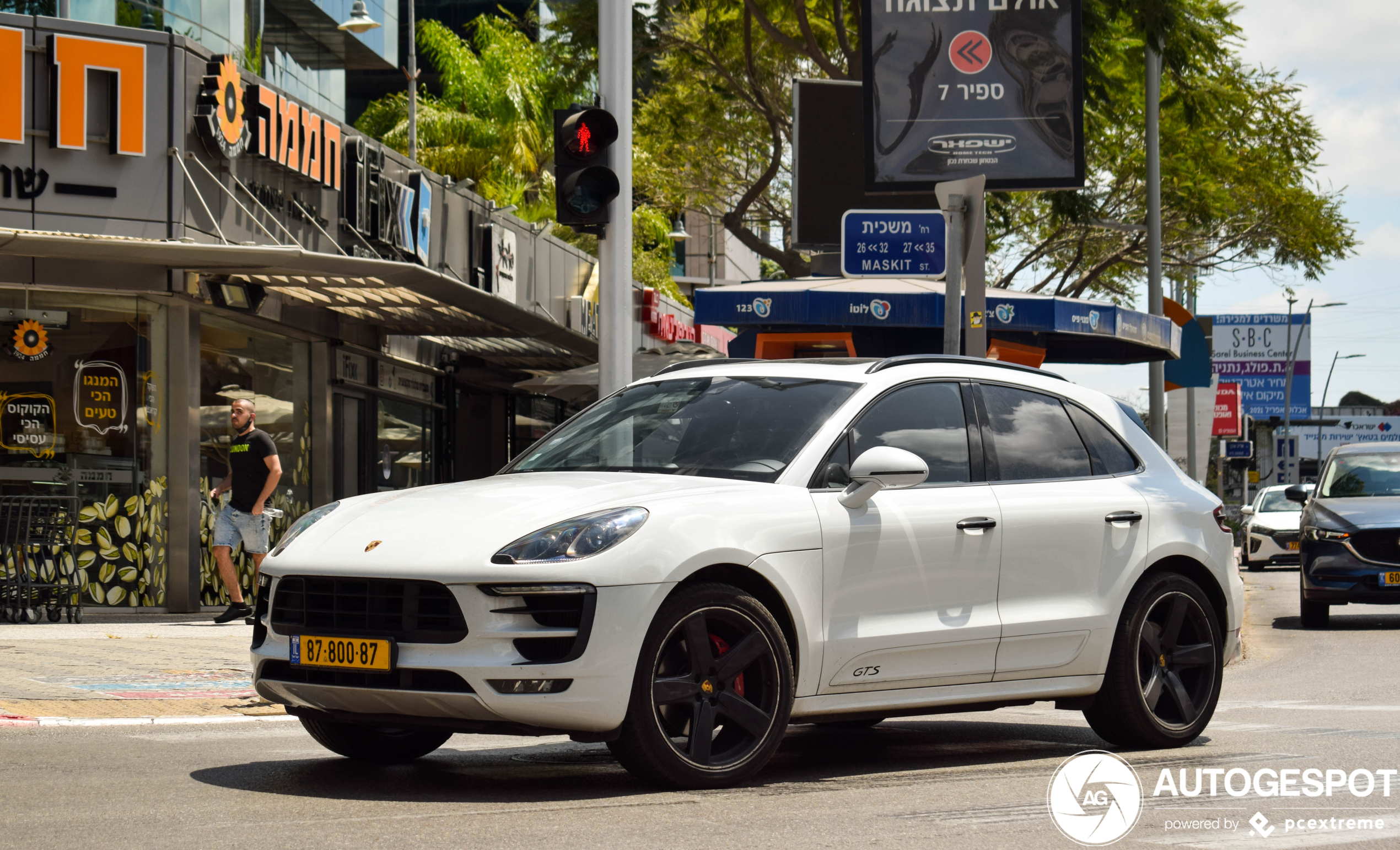 Porsche 95B Macan GTS