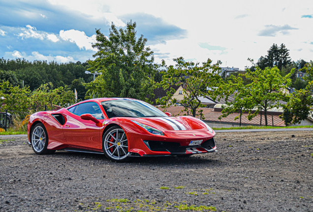 Ferrari 488 Pista