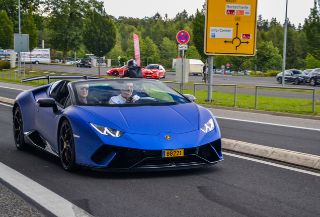 Lamborghini Huracán LP640-4 Performante Spyder