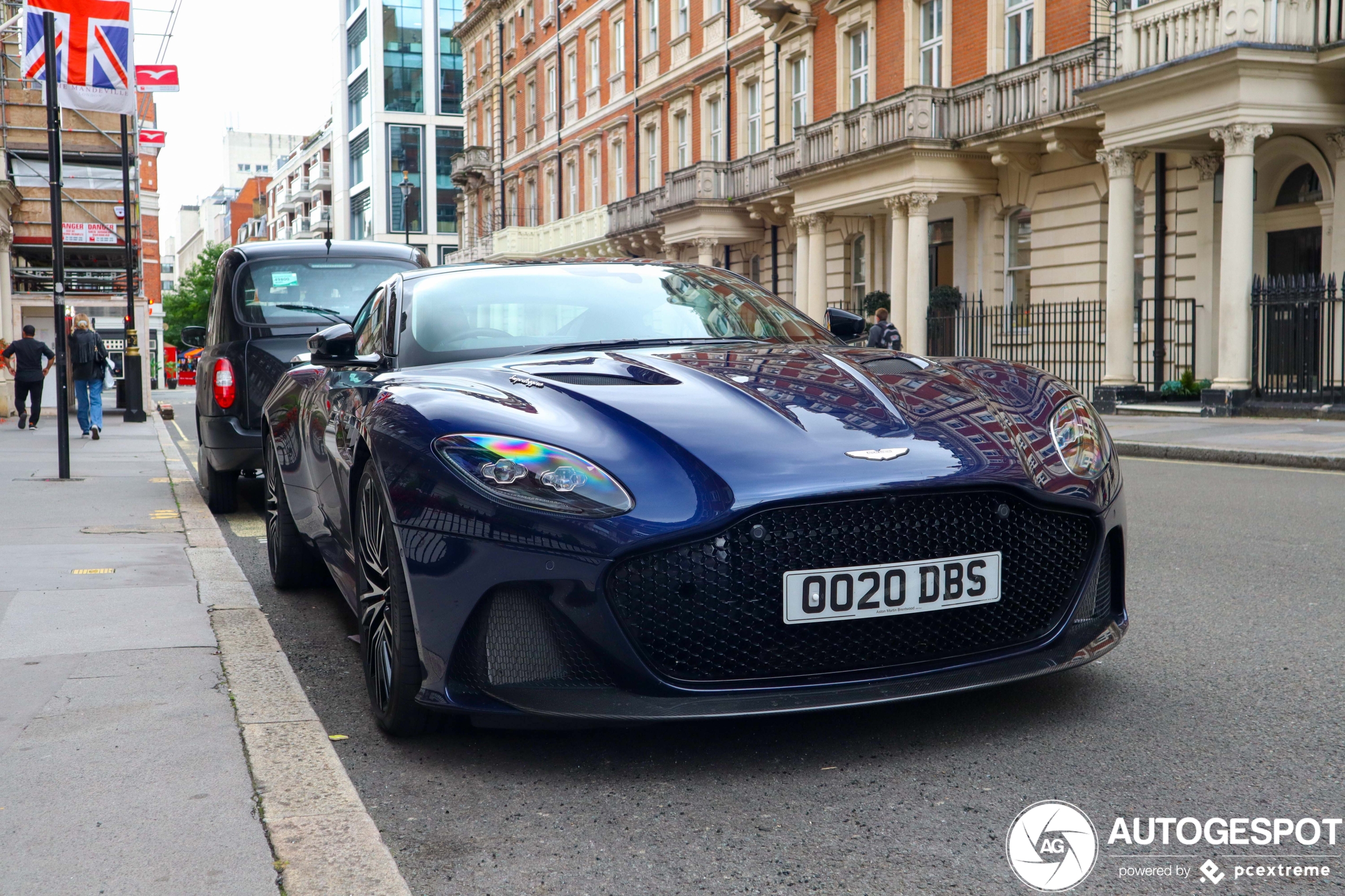 Aston Martin DBS Superleggera