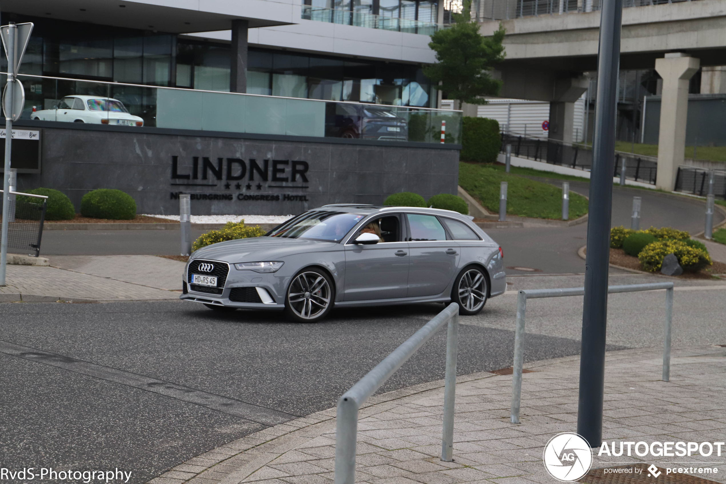 Audi RS6 Avant C7 2015