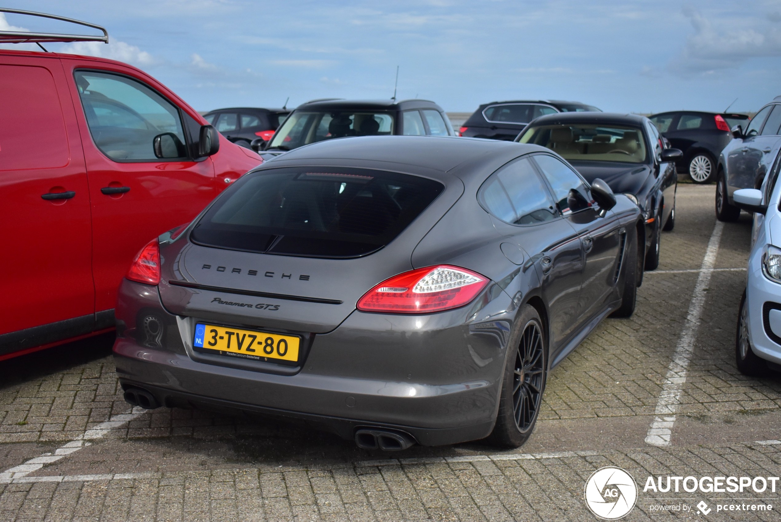 Porsche 970 Panamera GTS MkI