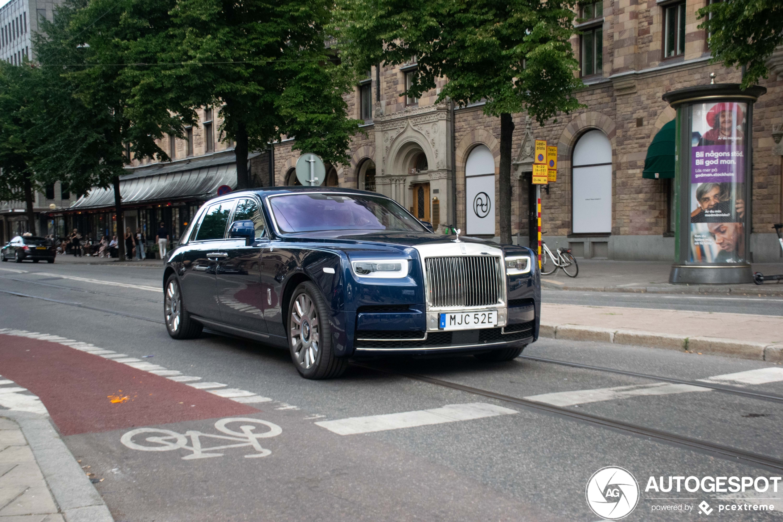 Rolls-Royce Phantom VIII EWB