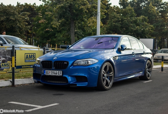 BMW M5 F10 2011