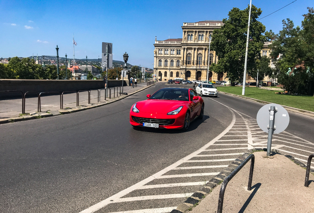 Ferrari GTC4Lusso