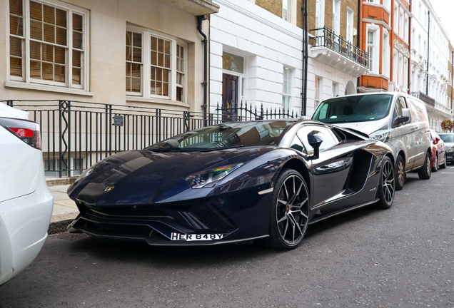 Lamborghini Aventador S LP740-4 Roadster