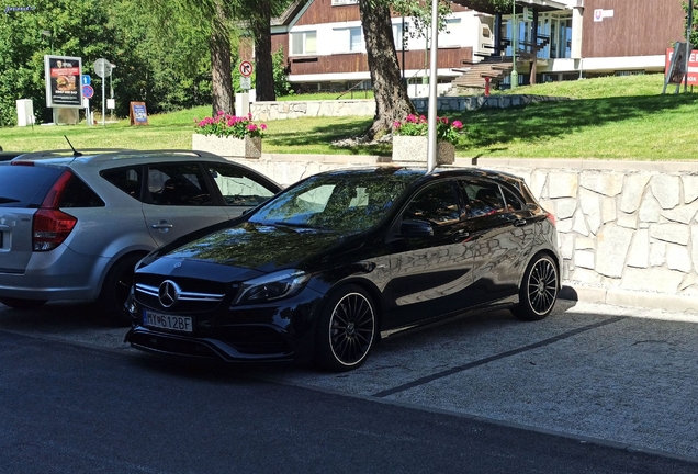 Mercedes-AMG A 45 W176 2015