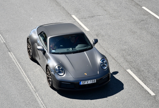 Porsche 992 Carrera 4S Cabriolet