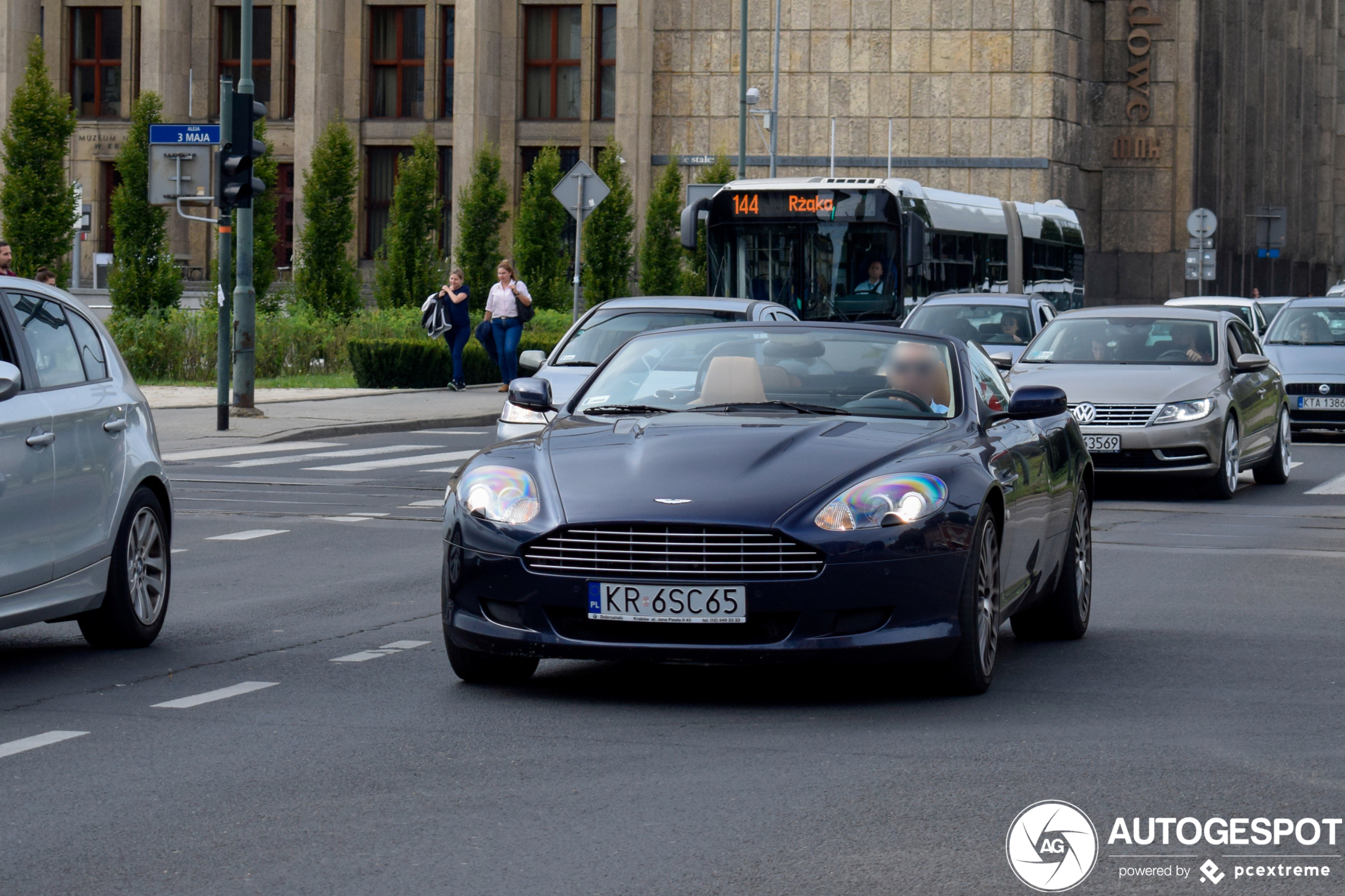 Aston Martin DB9 Volante