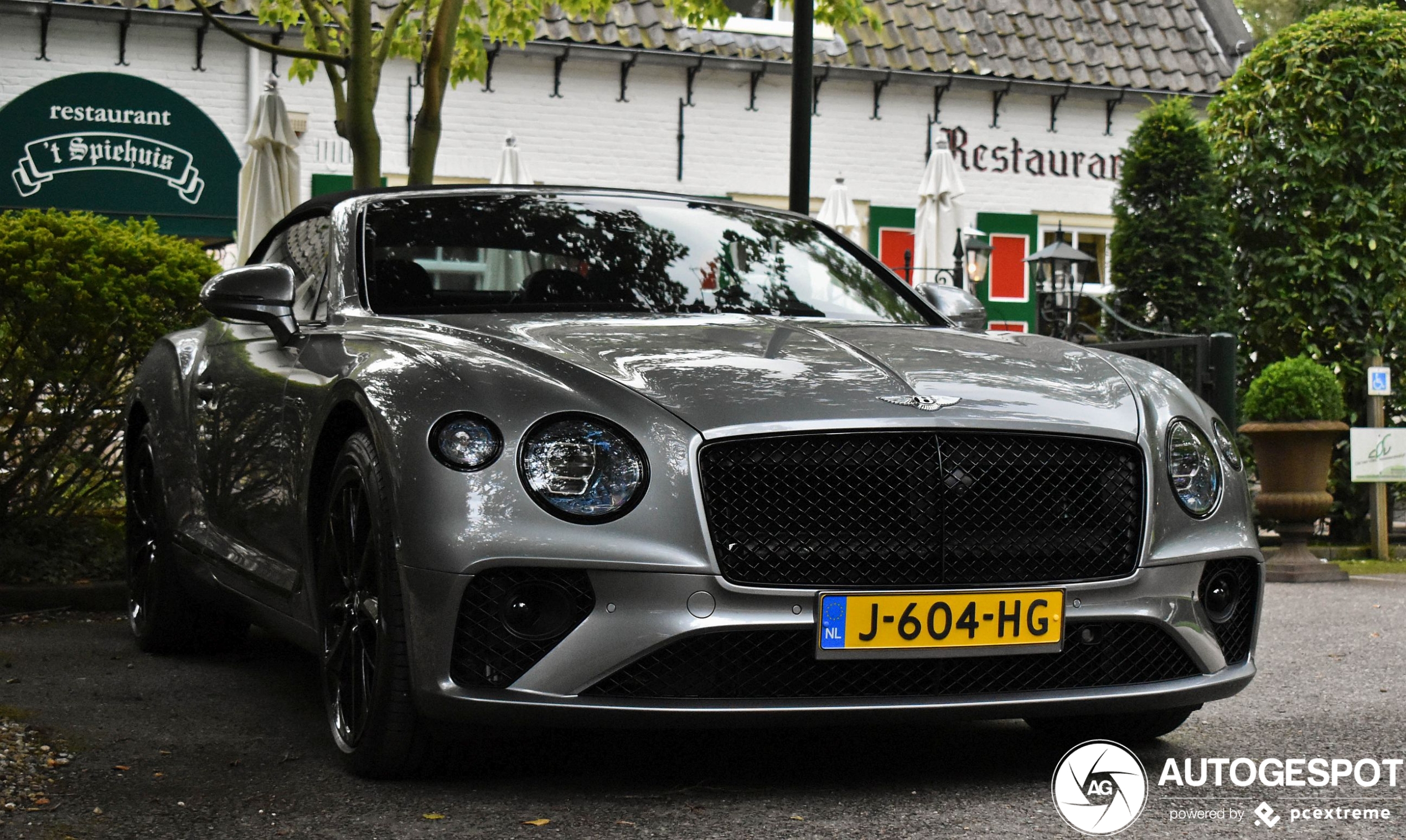 Bentley Continental GTC V8 2020