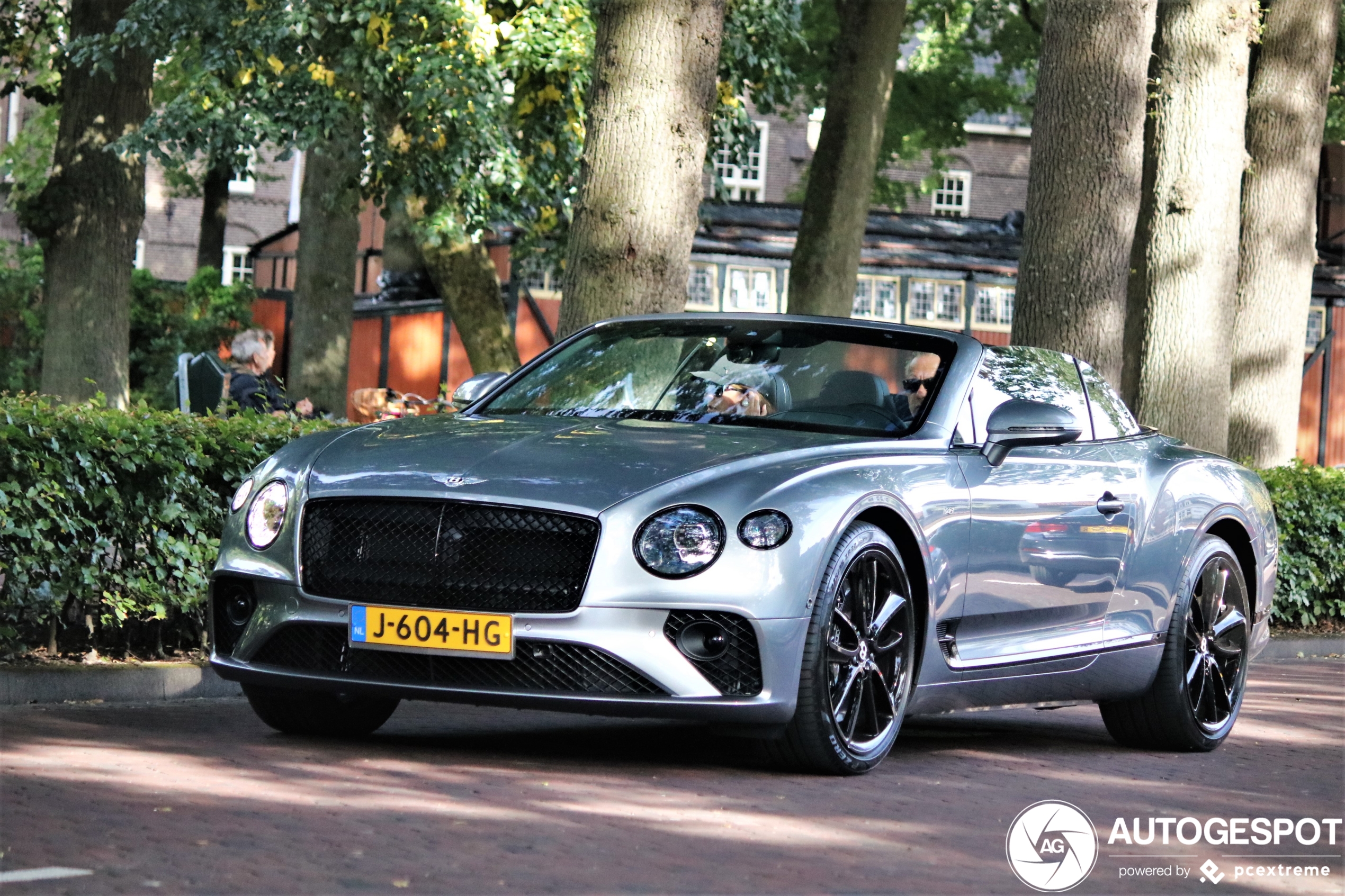 Bentley Continental GTC V8 2020