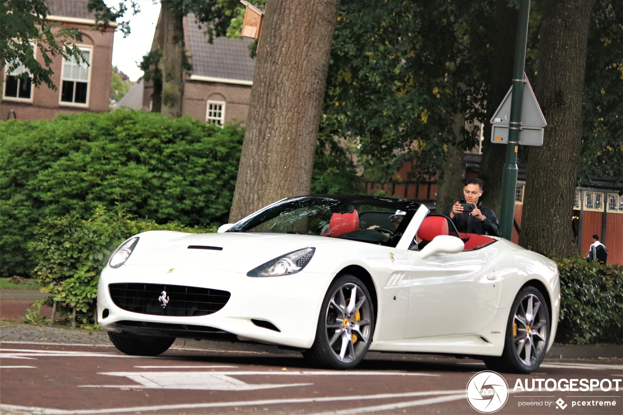 Ferrari California