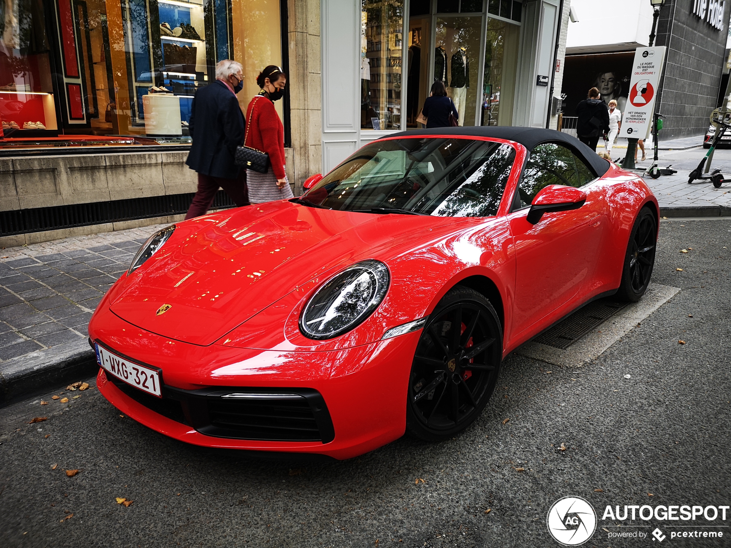 Porsche 992 Carrera 4S Cabriolet