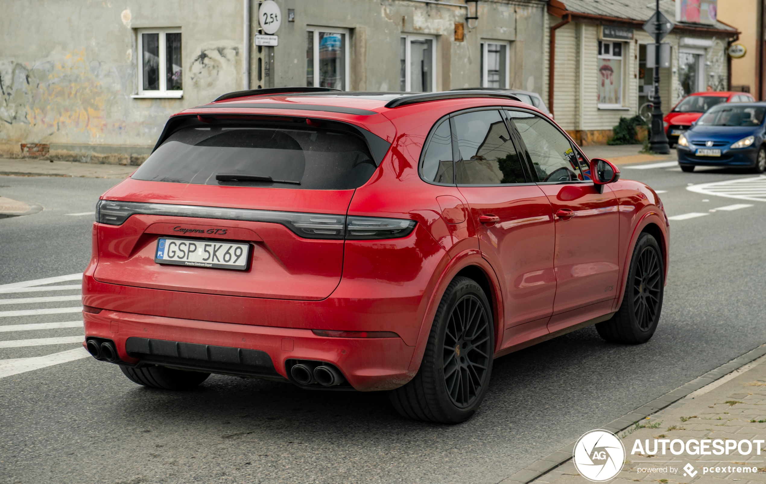 Porsche 9YA Cayenne GTS