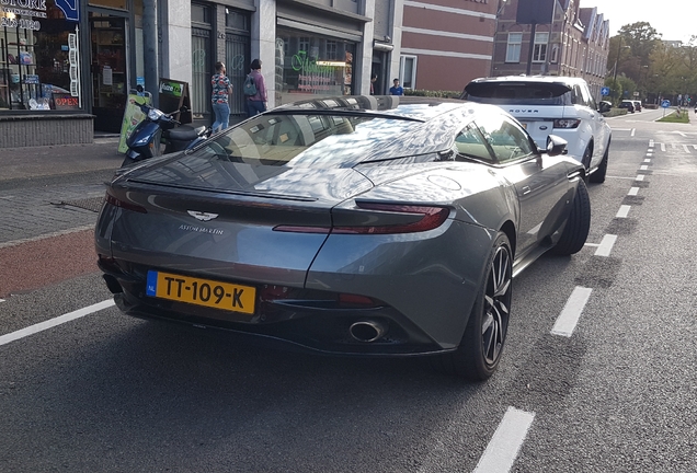 Aston Martin DB11