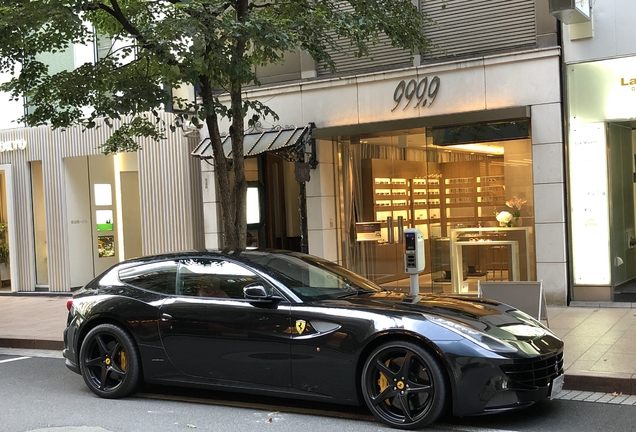 Ferrari FF