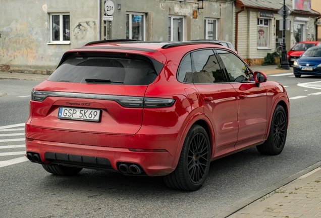 Porsche 9YA Cayenne GTS