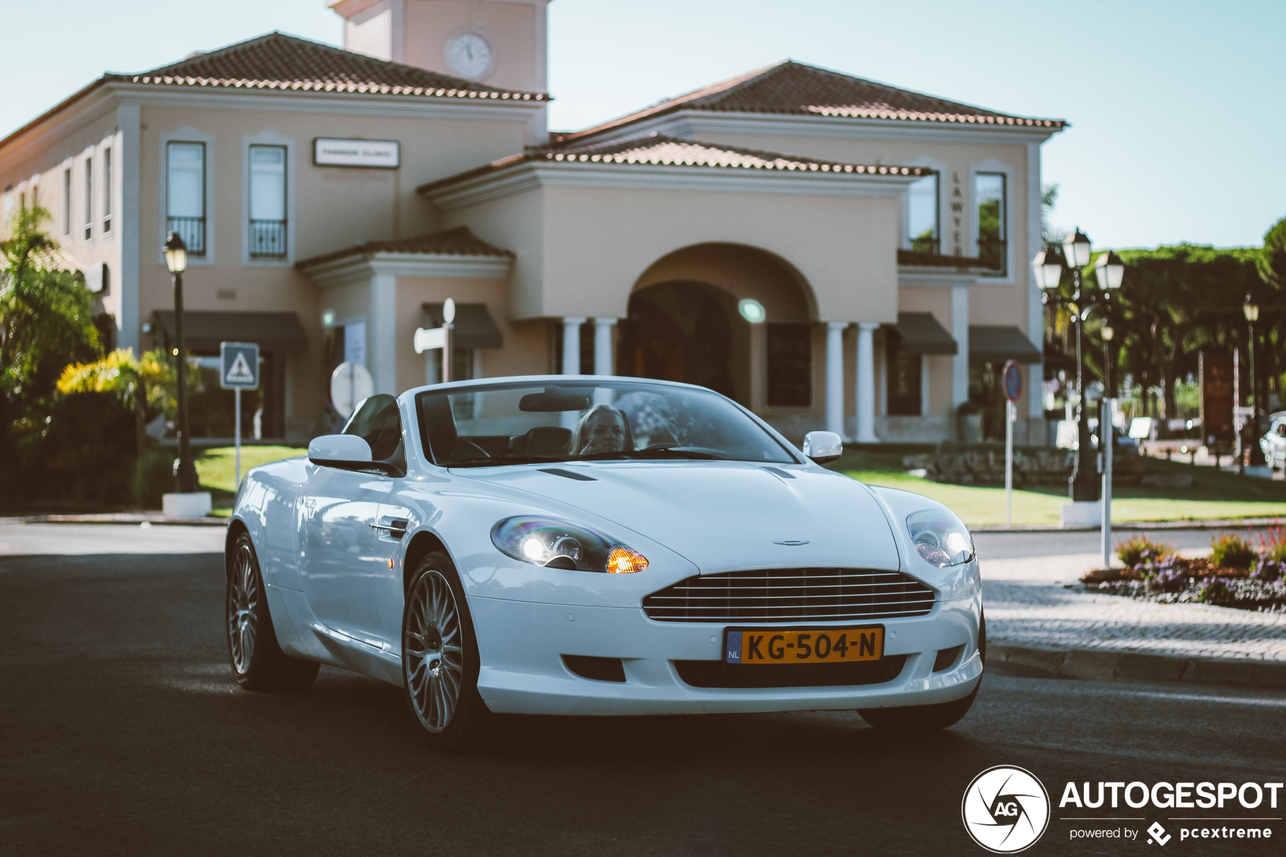 Aston Martin DB9 Volante