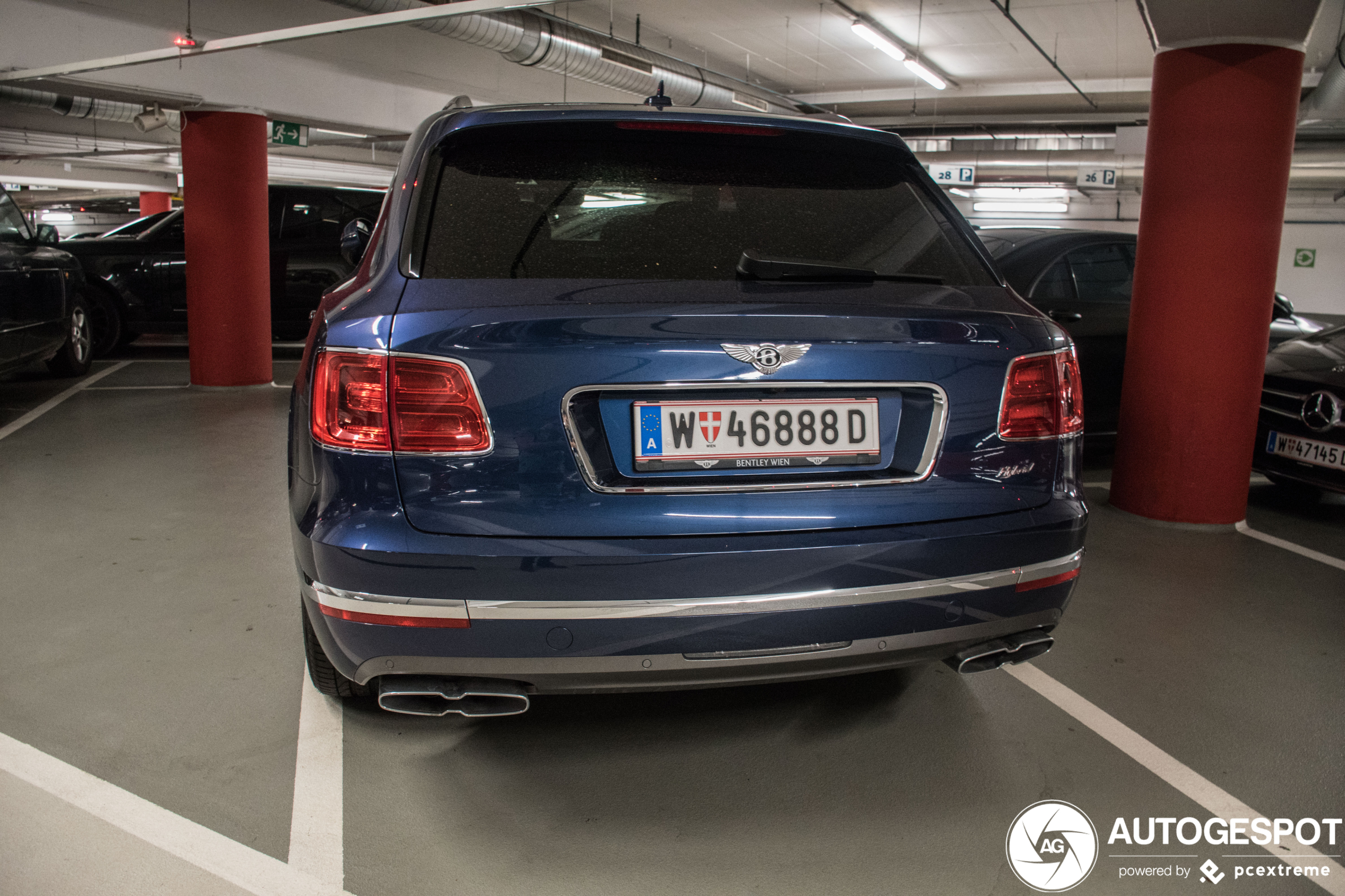 Bentley Bentayga Hybrid